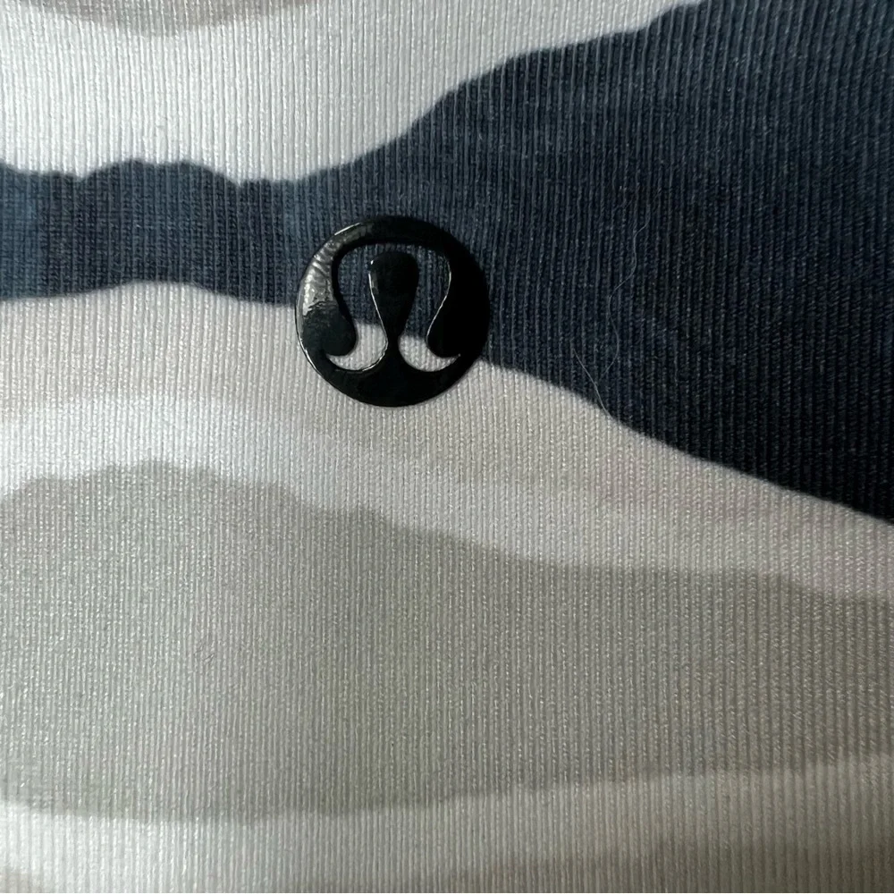 Lululemon True Self Crop Pants Size 6